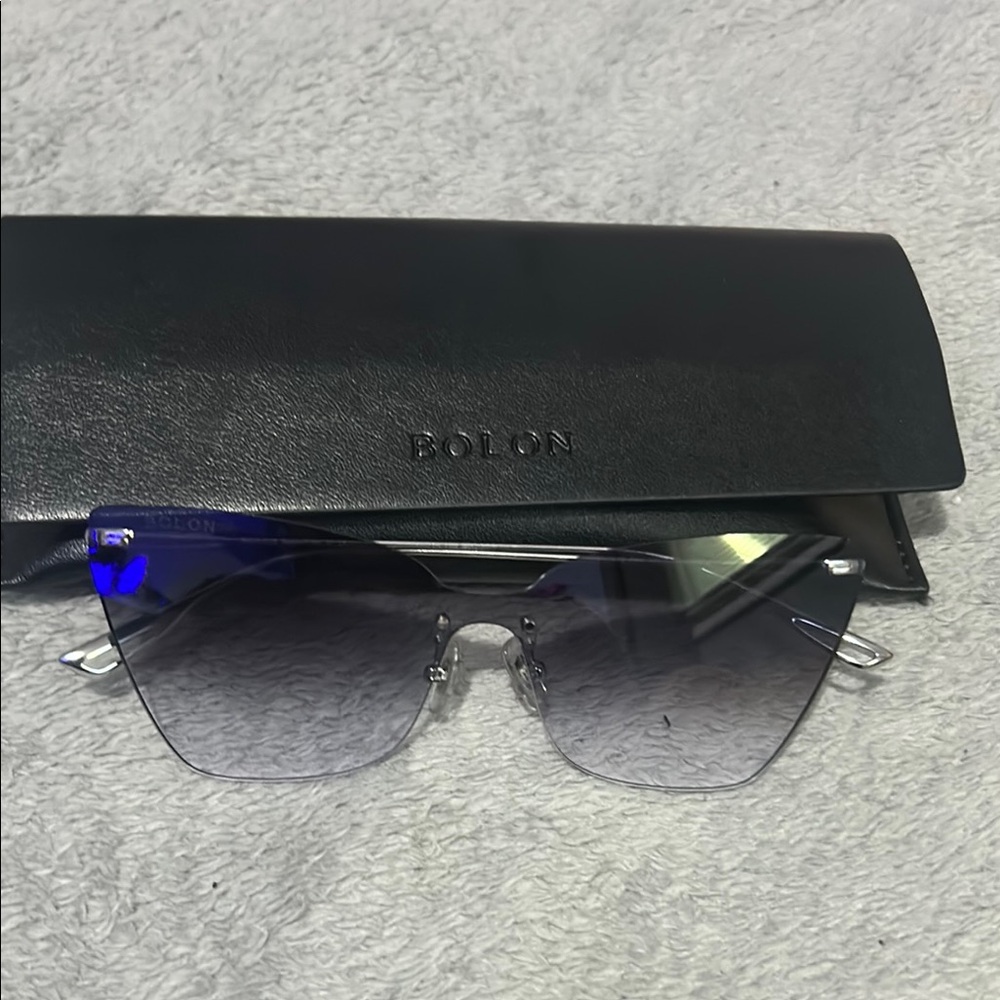 Women's Gradient Sunglasses - Black